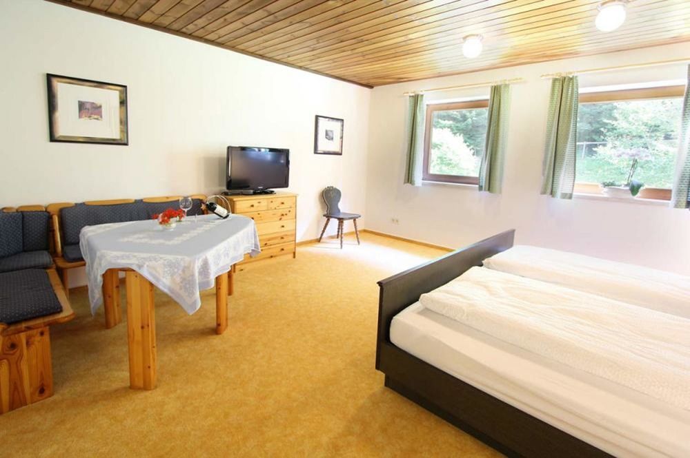 Ferienwohnung Baerenwirt Mittenwald Exterior foto